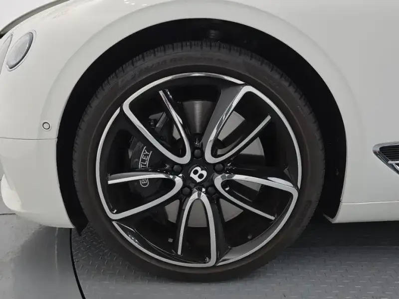 2022 Bentley Continental GT с пробегом 12 658 км