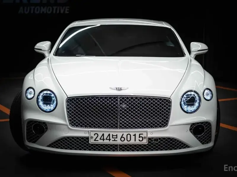 2023 Bentley Continental GT с пробегом 10 000 км