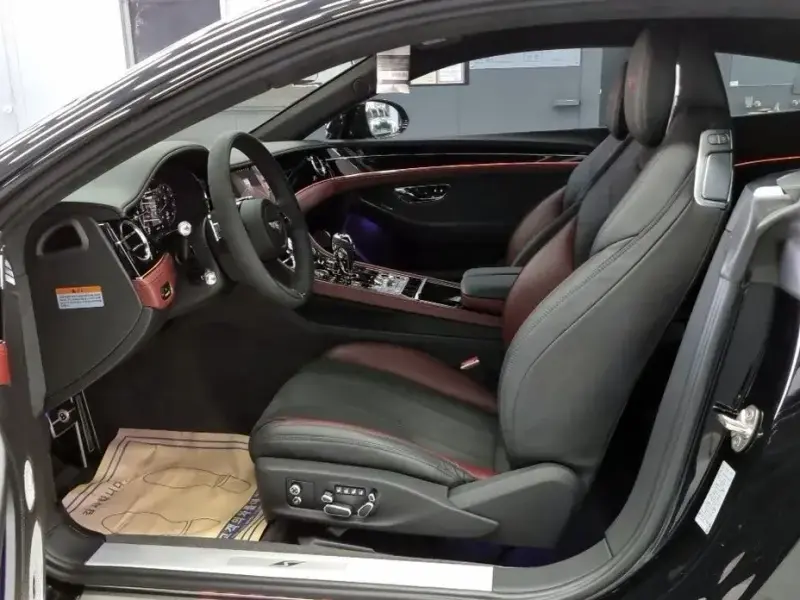 2023 Bentley Continental GT с пробегом 9 021 км
