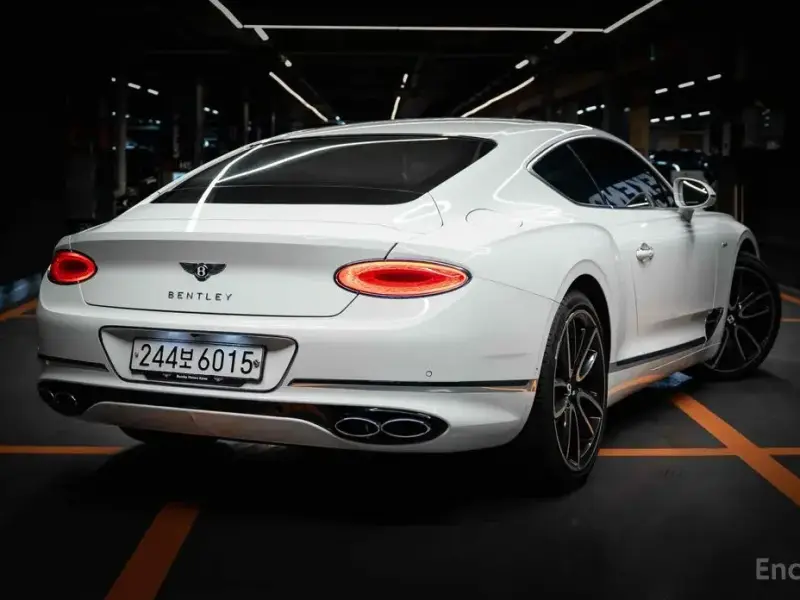 2023 Bentley Continental GT с пробегом 10 000 км