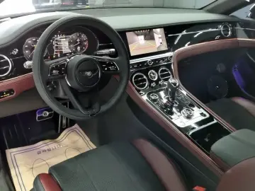 2023 Bentley Continental GT с пробегом 9 021 км
