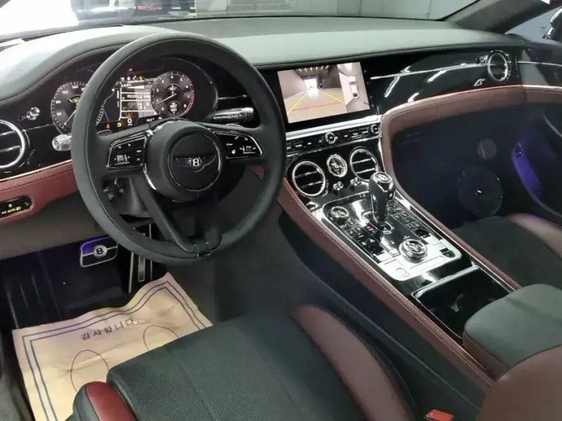 2023 Bentley Continental GT с пробегом 9 021 км