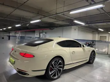 2025 Bentley Continental GT с пробегом 4 800 км