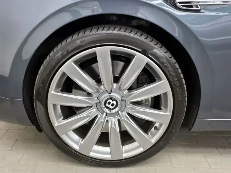 2015 Bentley Flying Spur с пробегом 60 044 км