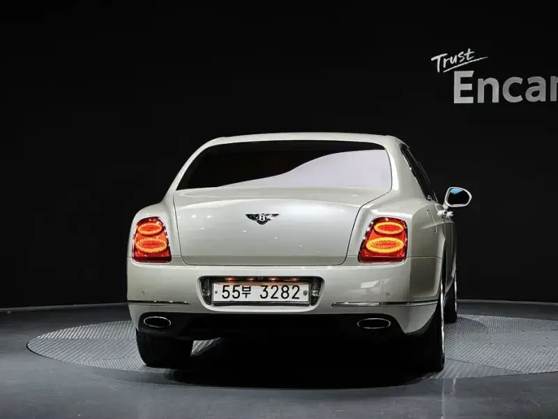 2011 Bentley Flying Spur с пробегом 83 668 км