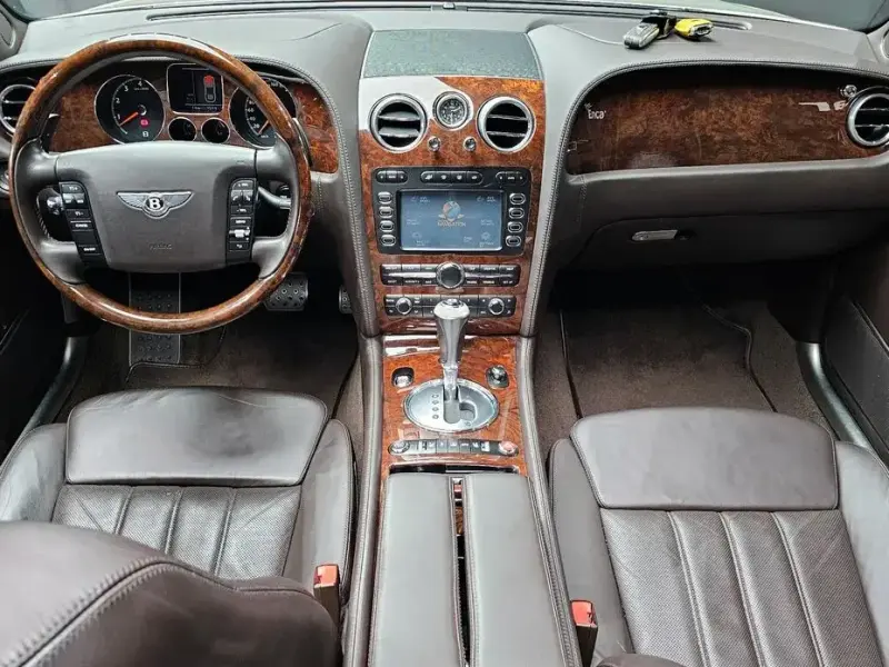 2011 Bentley Flying Spur с пробегом 83 668 км
