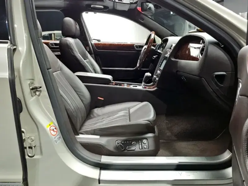 2011 Bentley Flying Spur с пробегом 83 668 км