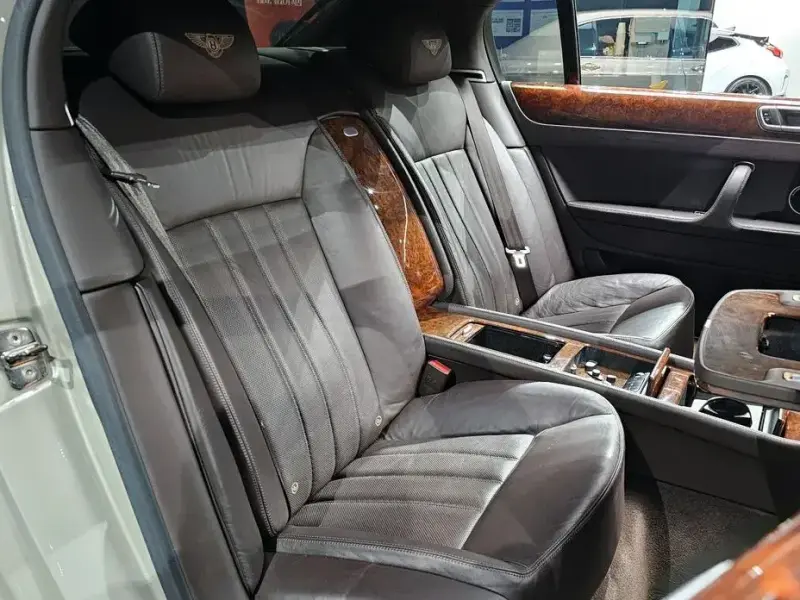 2011 Bentley Flying Spur с пробегом 83 668 км