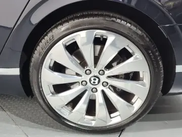 2022 Bentley Flying Spur с пробегом 37 244 км