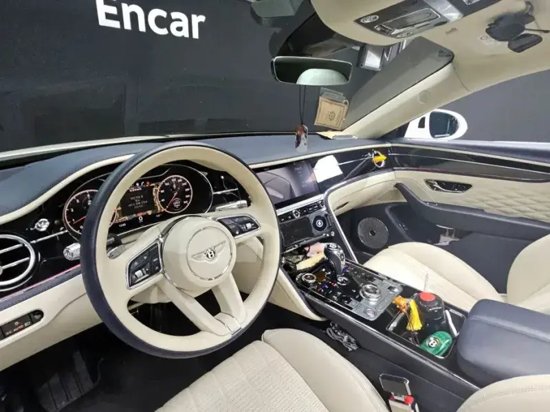 2021 Bentley Flying Spur с пробегом 80 312 км