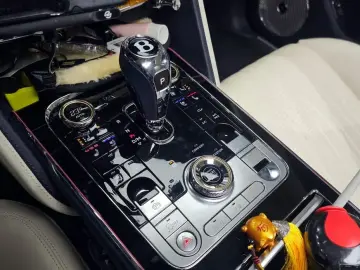 2021 Bentley Flying Spur с пробегом 80 312 км
