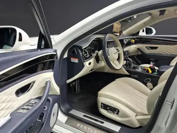 2021 Bentley Flying Spur с пробегом 80 312 км