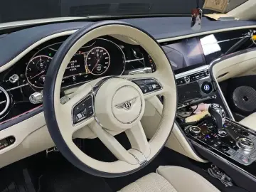 2021 Bentley Flying Spur с пробегом 80 312 км