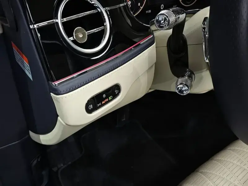 2021 Bentley Flying Spur с пробегом 80 312 км
