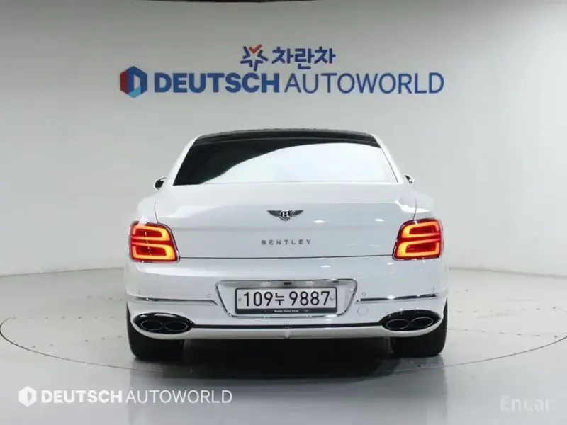 2021 Bentley Flying Spur с пробегом 47 777 км