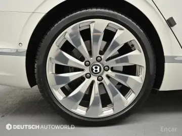 2021 Bentley Flying Spur с пробегом 47 777 км