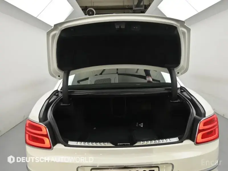 2021 Bentley Flying Spur с пробегом 47 777 км