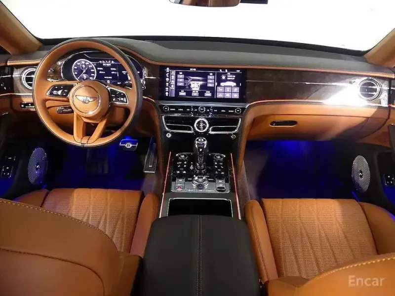 2023 Bentley Flying Spur с пробегом 33 900 км