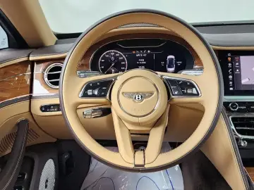 2023 Bentley Flying Spur с пробегом 16 292 км