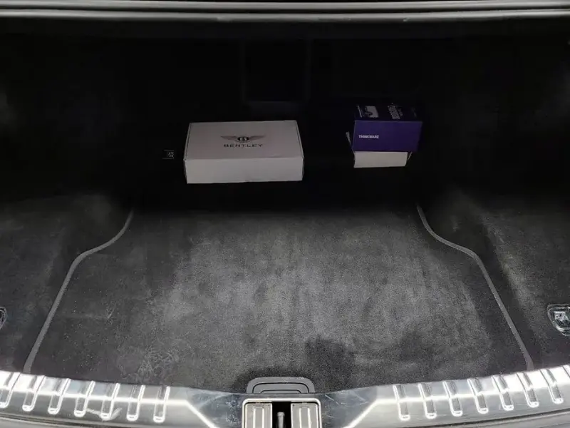 2023 Bentley Flying Spur с пробегом 16 292 км