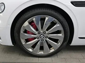 2022 Bentley Flying Spur с пробегом 112 866 км