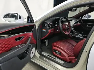 2022 Bentley Flying Spur с пробегом 112 866 км