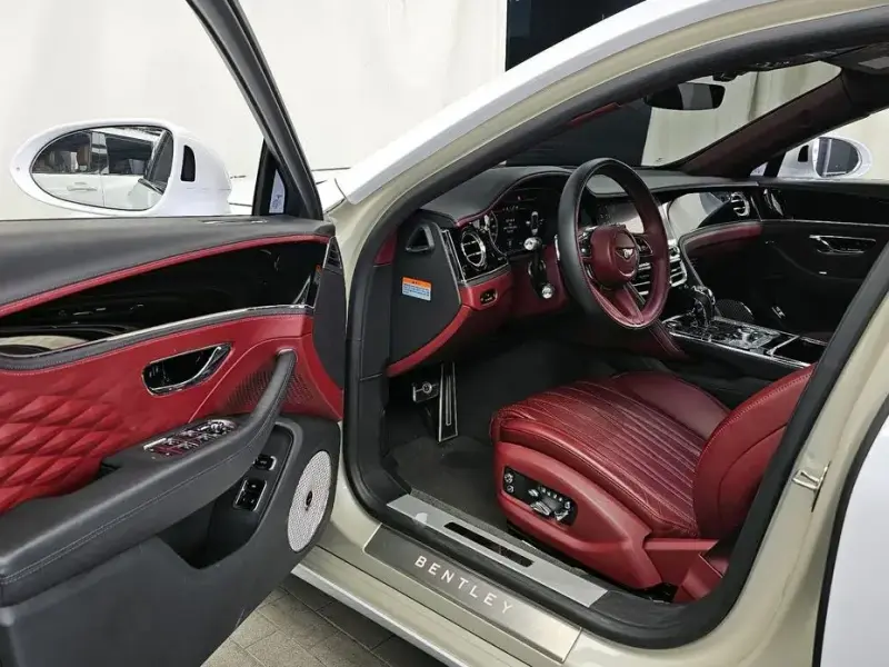 2022 Bentley Flying Spur с пробегом 112 866 км
