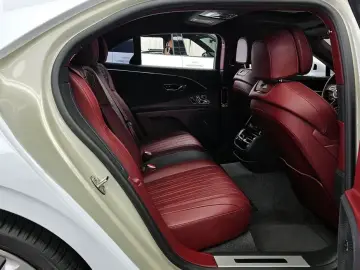 2022 Bentley Flying Spur с пробегом 112 866 км