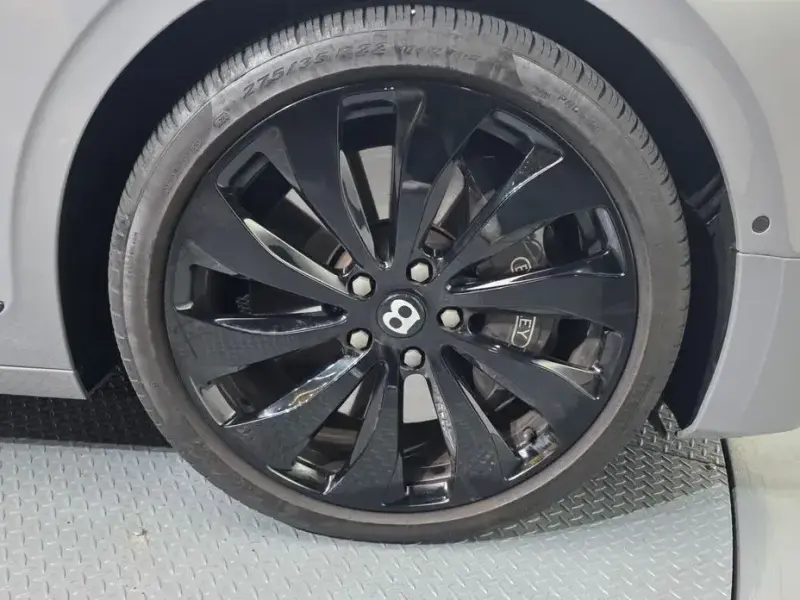 2021 Bentley Flying Spur с пробегом 37 586 км