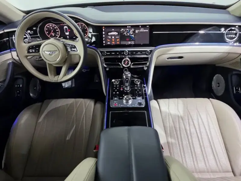 2021 Bentley Flying Spur с пробегом 37 586 км
