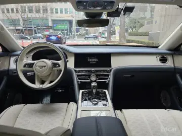 2025 Bentley Flying Spur с пробегом 2 200 км