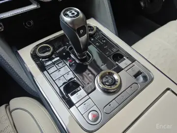 2025 Bentley Flying Spur с пробегом 2 200 км