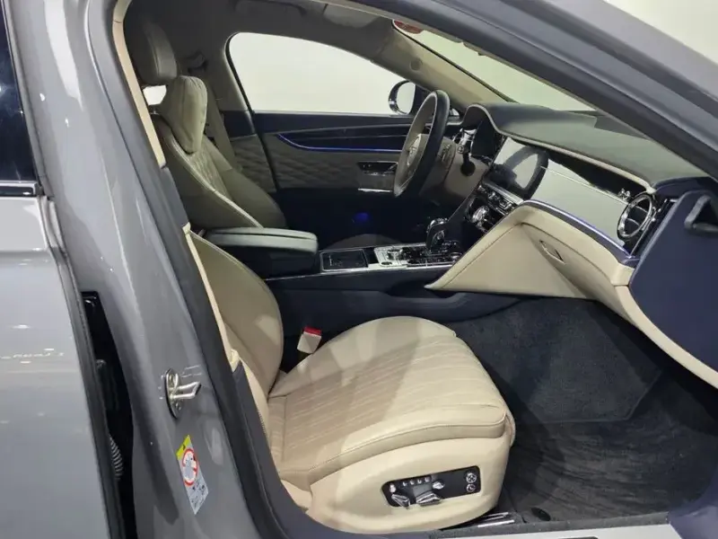 2021 Bentley Flying Spur с пробегом 37 586 км