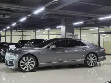 2020 Bentley Flying Spur с пробегом 18 500 км