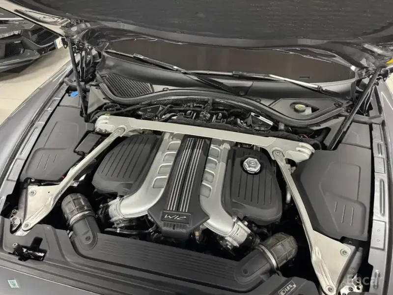 2020 Bentley Flying Spur с пробегом 18 500 км