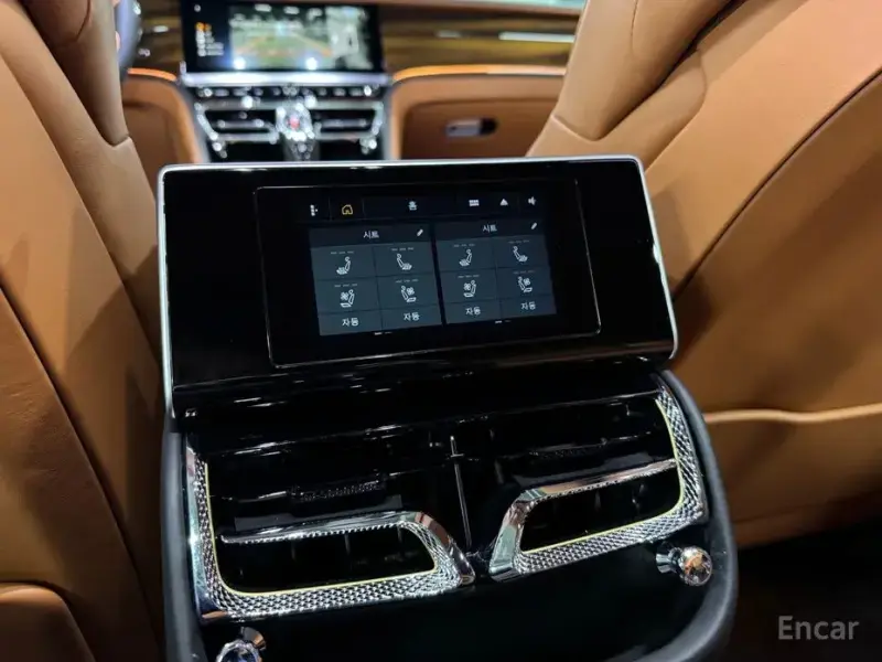 2020 Bentley Flying Spur с пробегом 18 500 км