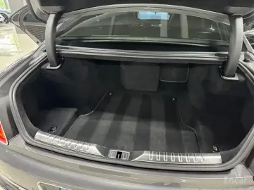 2020 Bentley Flying Spur с пробегом 18 500 км