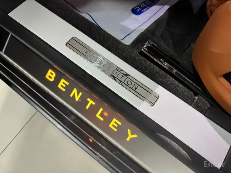 2020 Bentley Flying Spur с пробегом 18 500 км