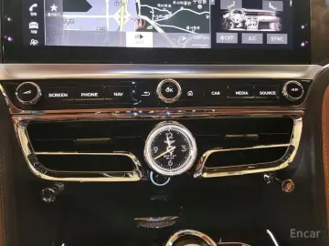 2021 Bentley Flying Spur с пробегом 44 000 км
