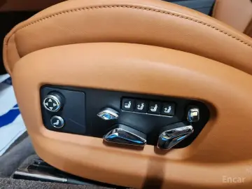 2021 Bentley Flying Spur с пробегом 44 000 км