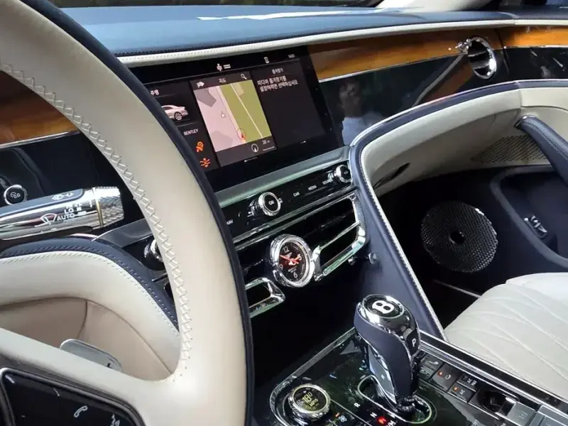 2021 Bentley Flying Spur с пробегом 25 569 км