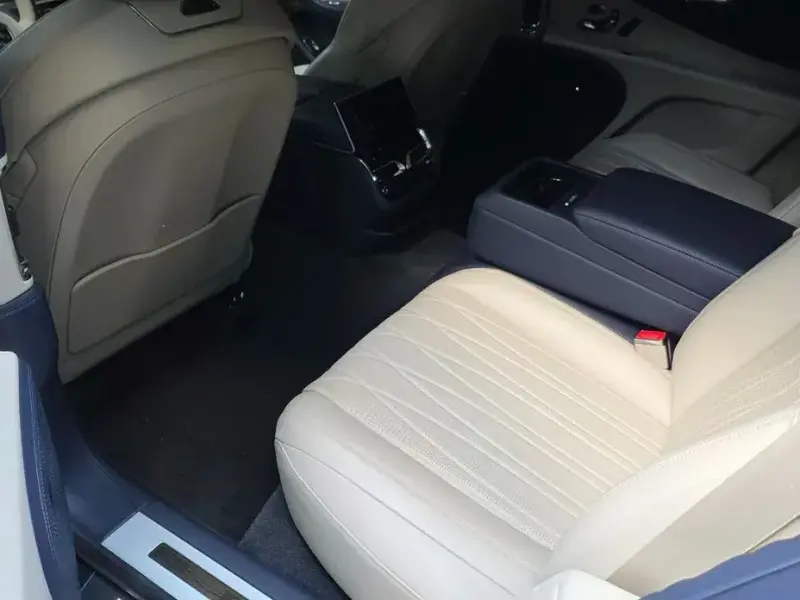 2021 Bentley Flying Spur с пробегом 25 569 км