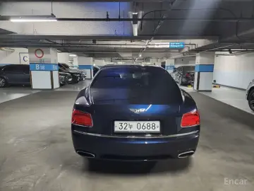 2016 Bentley Flying Spur с пробегом 77 000 км