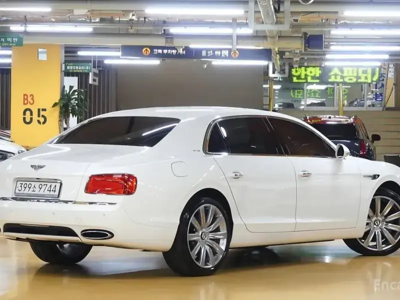 2016 Bentley Flying Spur с пробегом 67 000 км
