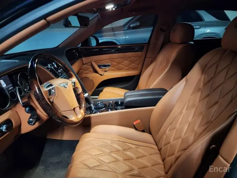 2016 Bentley Flying Spur с пробегом 77 000 км
