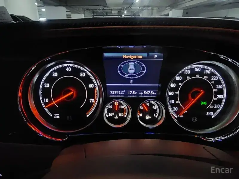 2016 Bentley Flying Spur с пробегом 77 000 км