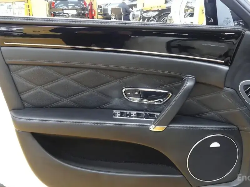 2016 Bentley Flying Spur с пробегом 67 000 км
