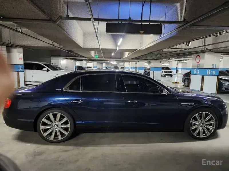 2016 Bentley Flying Spur с пробегом 77 000 км