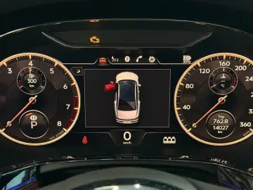 2021 Bentley Flying Spur с пробегом 14 000 км