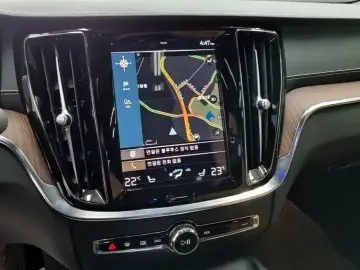 2021 Volvo S60 с пробегом 93 000 км